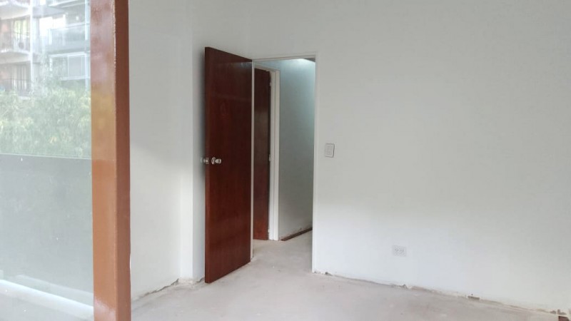 Nuevo Precio!!!Amplio semip de 4 amb + dep + guardacoche - Excelente zona!