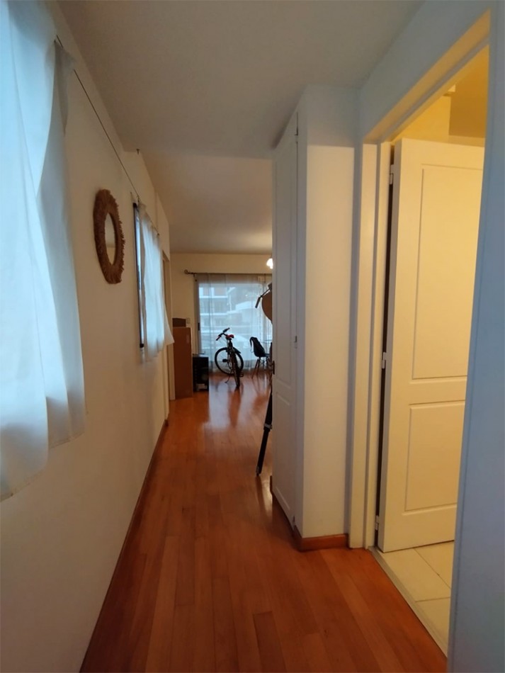 EXCELENTE Semipiso 2 amb con balcon aterrazado y toilette. Super luminoso! 59 m2 V. OLAGUER al 2700