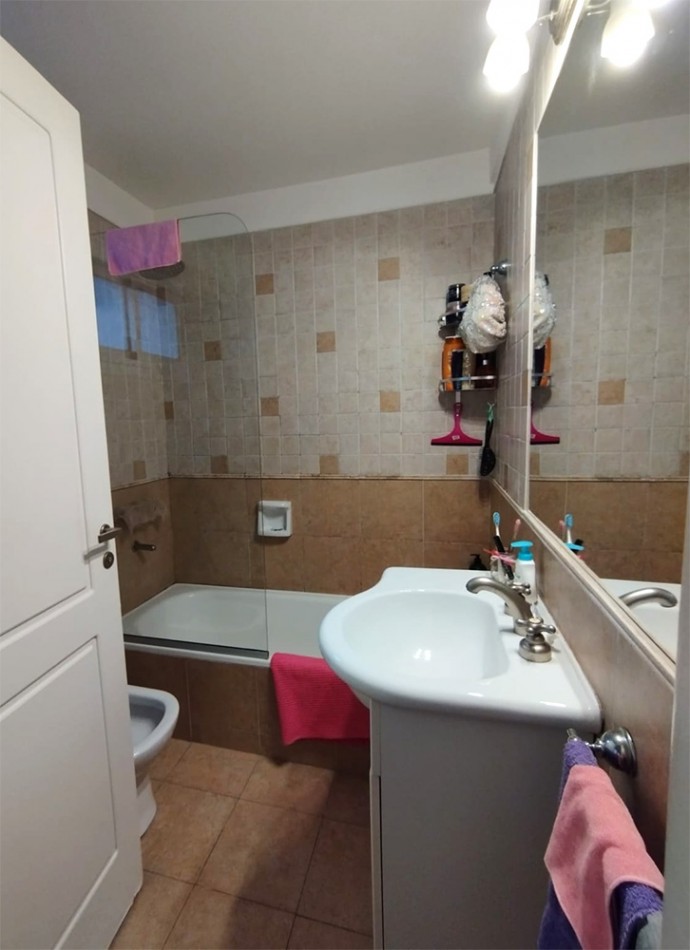 EXCELENTE Semipiso 2 amb con balcon aterrazado y toilette. Super luminoso! 59 m2 V. OLAGUER al 2700