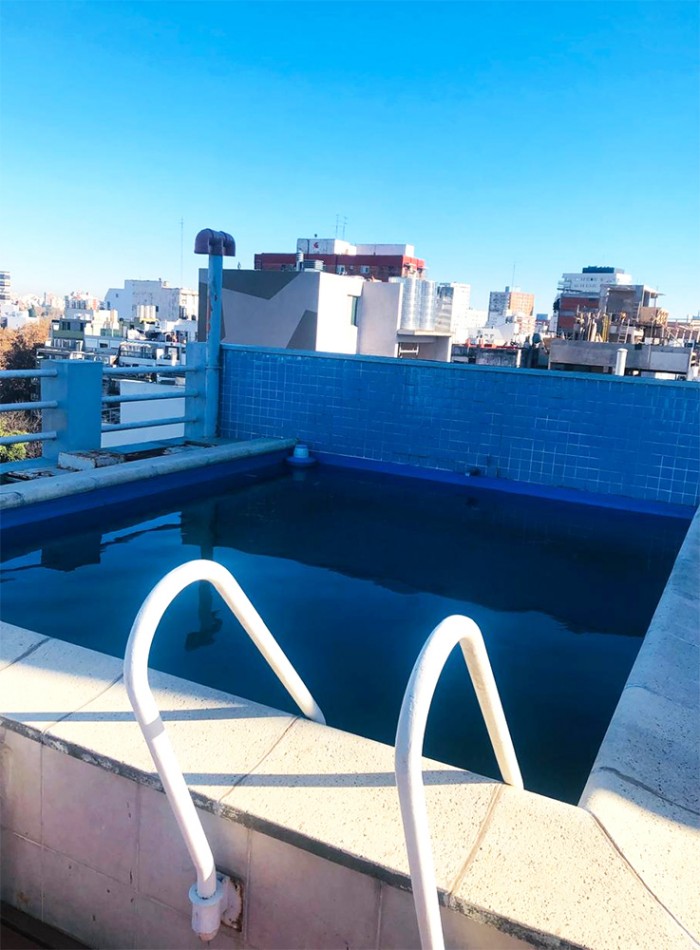 EXCELENTE Semipiso 2 amb con balcon aterrazado y toilette. Super luminoso! 59 m2 V. OLAGUER al 2700