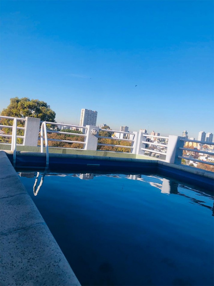 EXCELENTE Semipiso 2 amb con balcon aterrazado y toilette. Super luminoso! 59 m2 V. OLAGUER al 2700