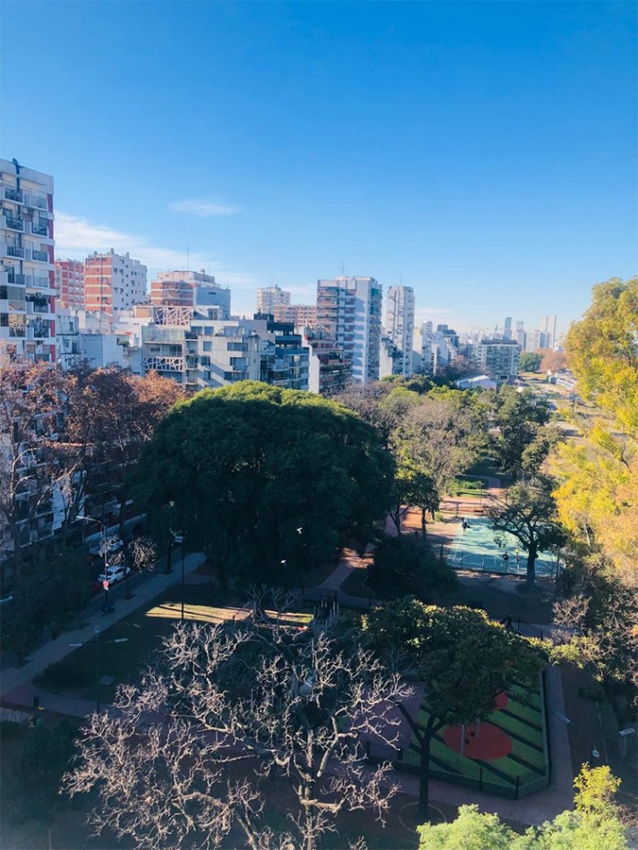 EXCELENTE Semipiso 2 amb con balcon aterrazado y toilette. Super luminoso! 59 m2 V. OLAGUER al 2700