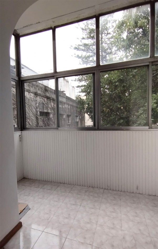 Excelente 3 ambientes con dependencia al contrafrente con vista a pulmon / Zona UADE