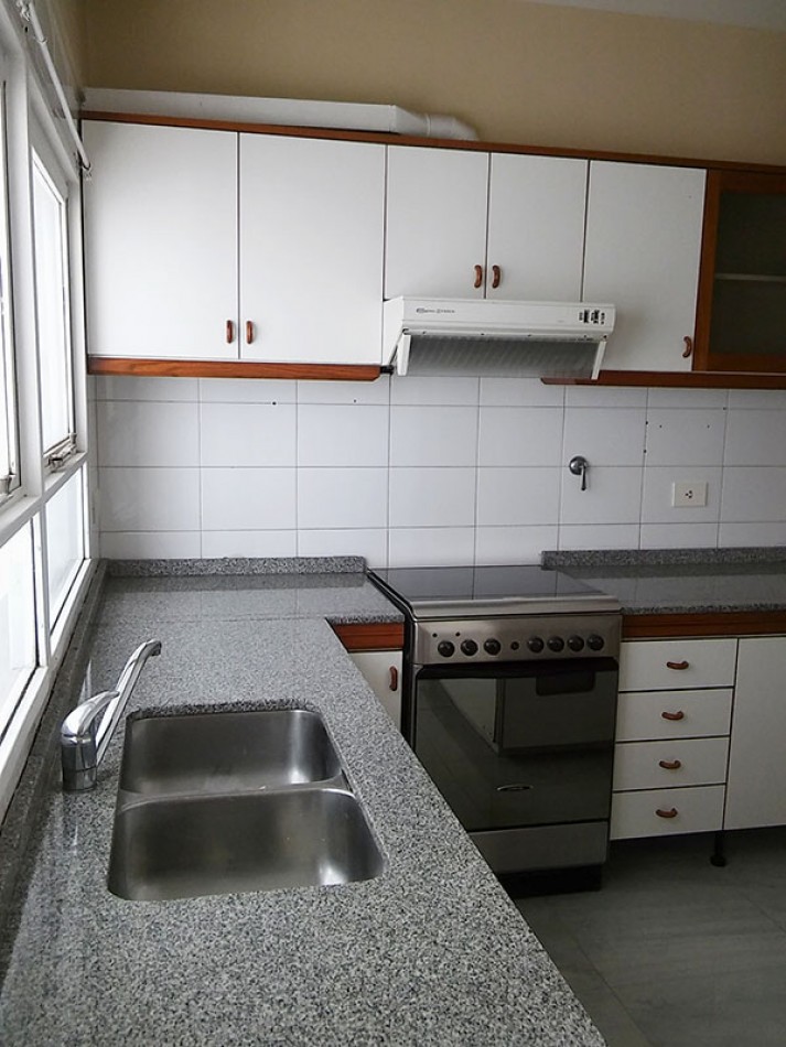 Departamento en alquiler, Belgrano - Capital FederalExcelente 3 amb de Categoria c/COCHERA fija cubierta. Cramer al 2100, Belgrano