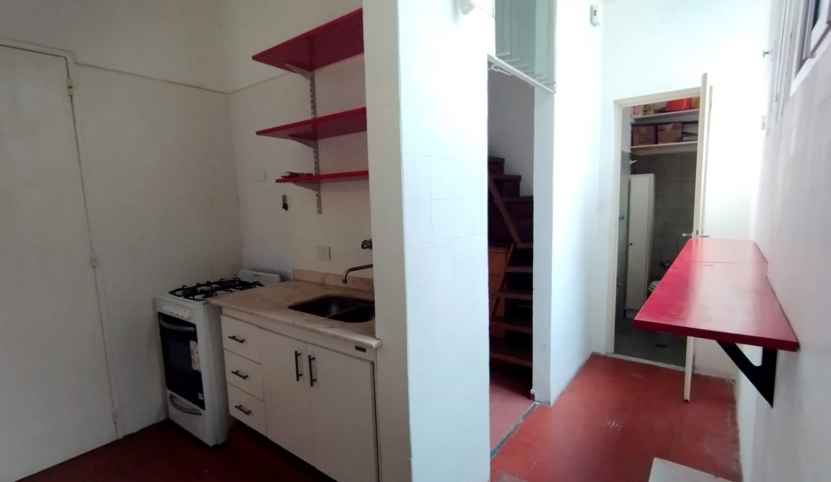 Nuevo Precio! Excelente 3 ambientes con dependencia al contrafrente con vista a pulmon / Zona UADE