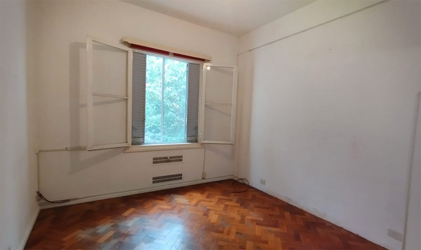 Nuevo Precio! Excelente 3 ambientes con dependencia al contrafrente con vista a pulmon / Zona UADE